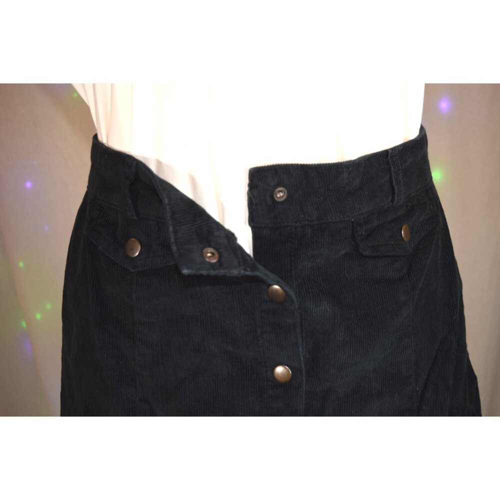 Urban Outfitters BDG Black Corduroy  Mini Skirt size Medium - Picture 3 of 12